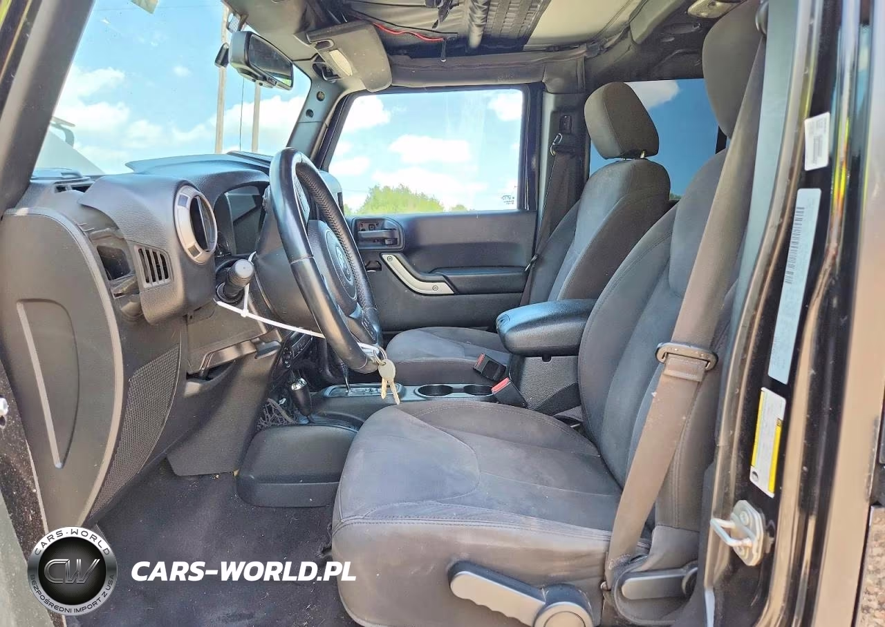 2017 Jeep Wrangler Unlimited Sport VIN:1C4BJWDG4HL580010 - 7