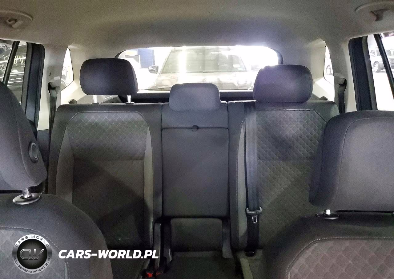 2019 Volkswagen Tiguan S VIN:3VV0B7AX3KM188268 - 10