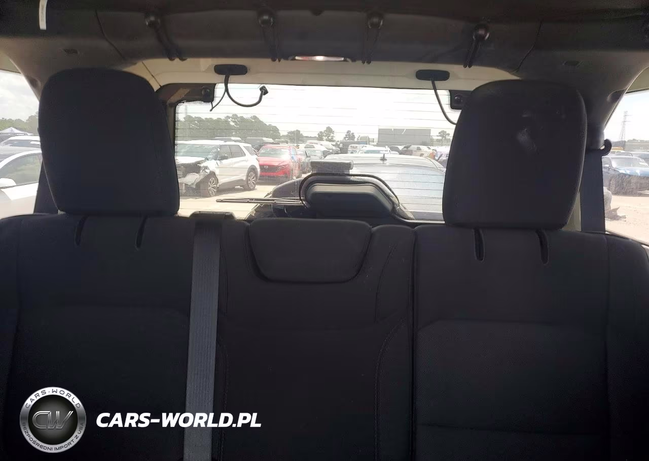 2020 Jeep Wrangler Unlimited Sport VIN:1C4HJXDG2LW290744 - 10