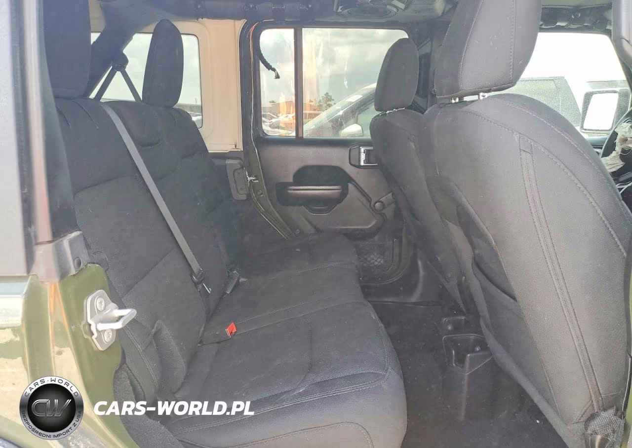2020 Jeep Wrangler Unlimited Sport VIN:1C4HJXDG2LW290744 - 11