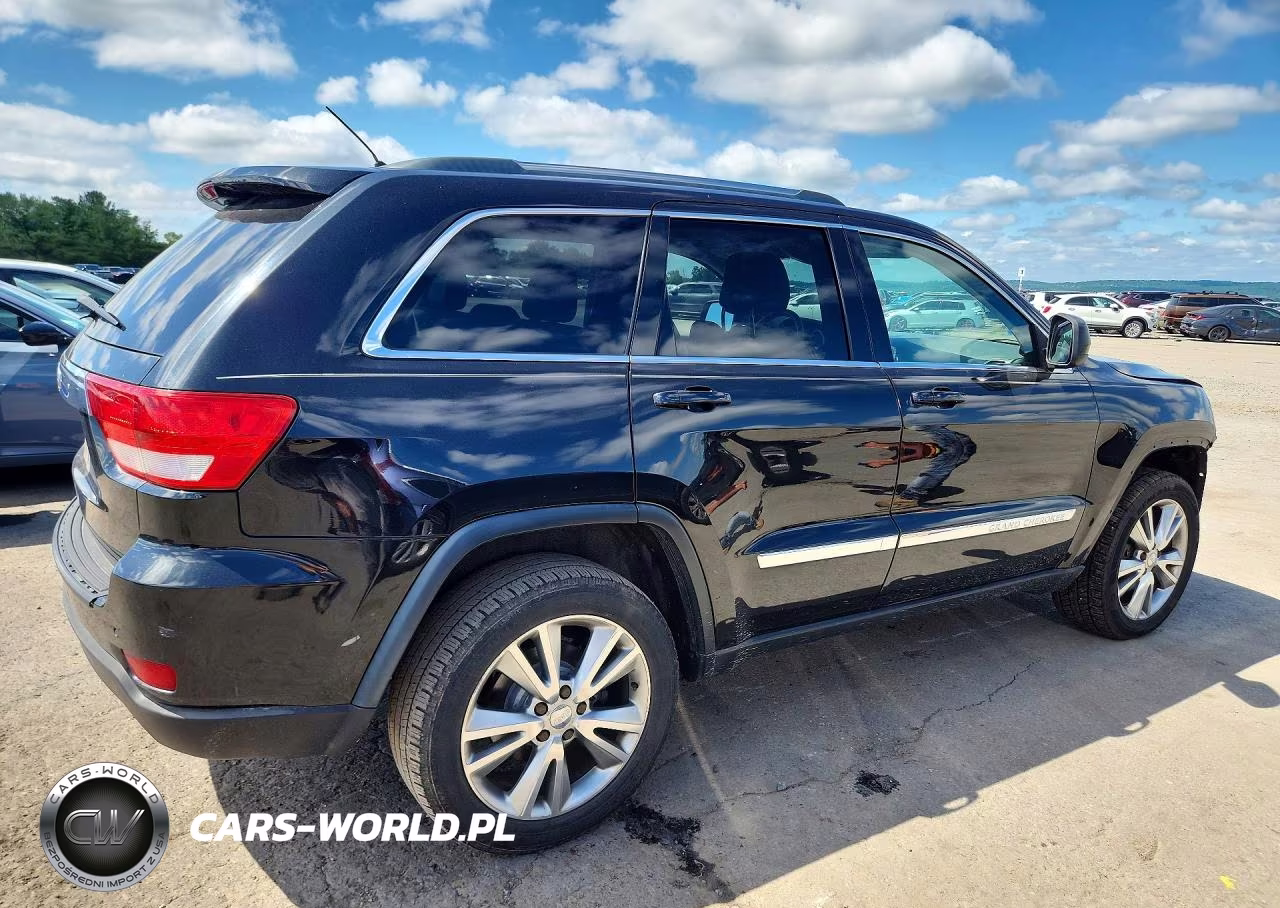 2013 Jeep Grand Cherokee Laredo VIN:1C4RJFAG7DC654856 - 3