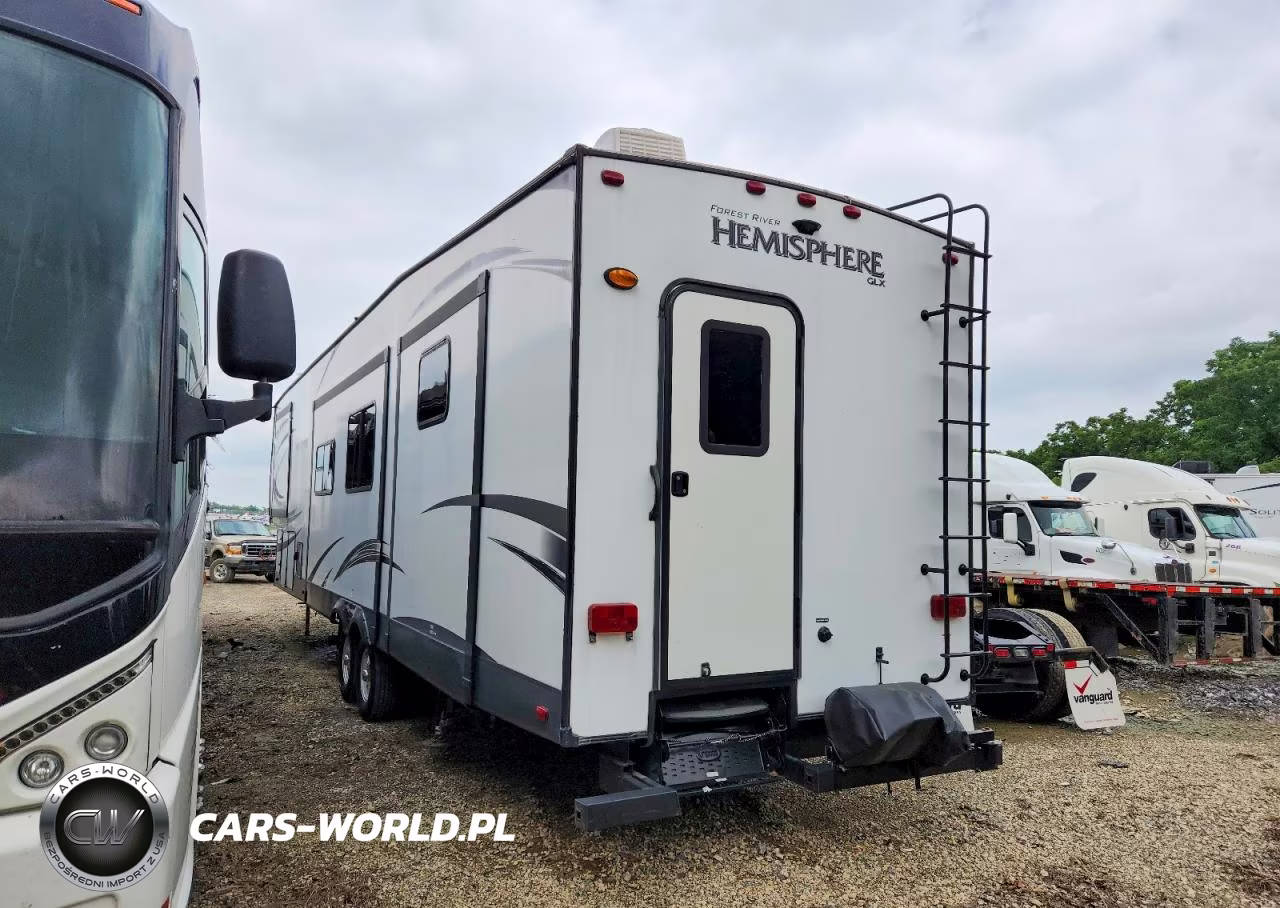 2018 Forest River Hemisphere Camper VIN:4X4FSBM28JV005036 - 3
