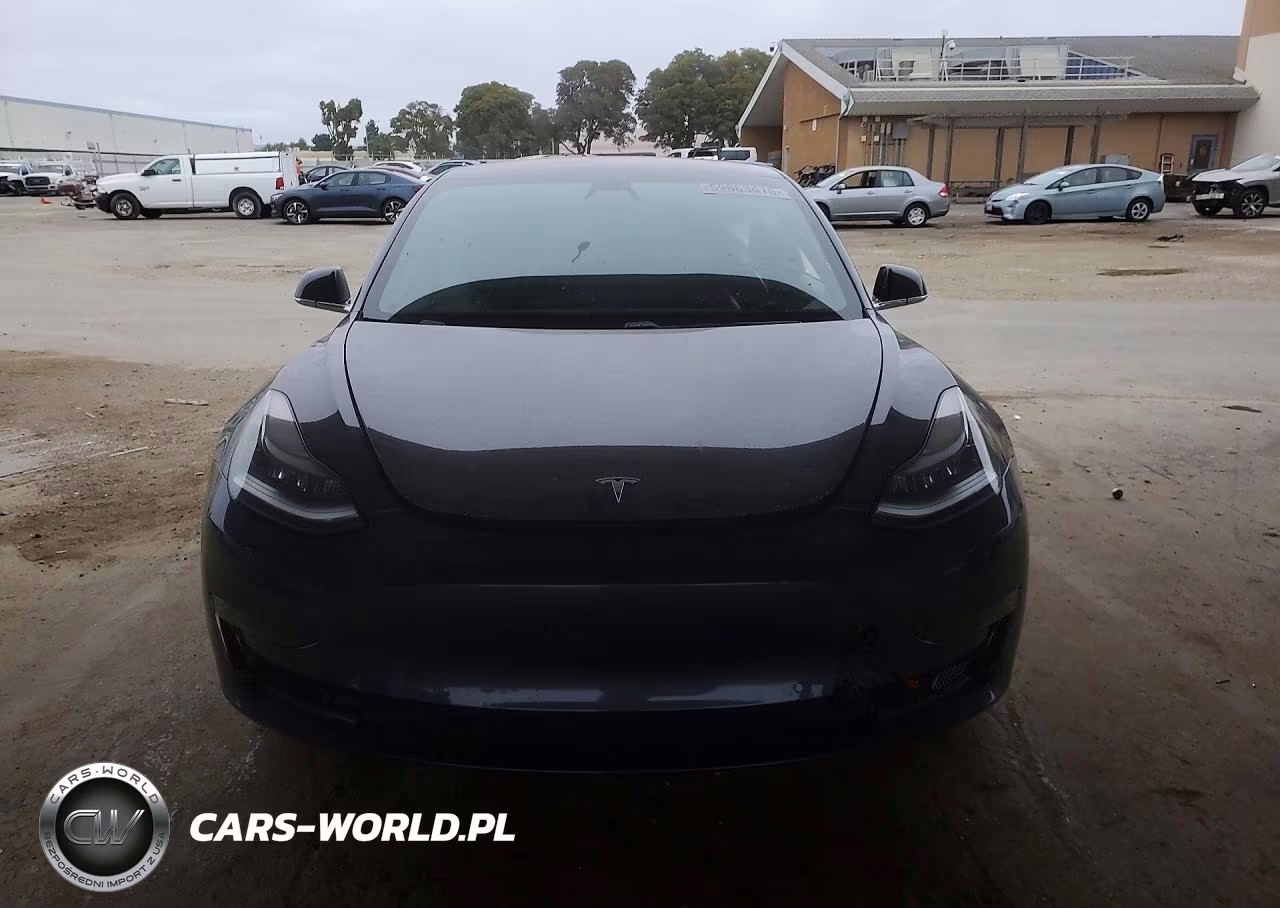 2018 Tesla Model 3 VIN:5YJ3E1EB4JF129005 - 5