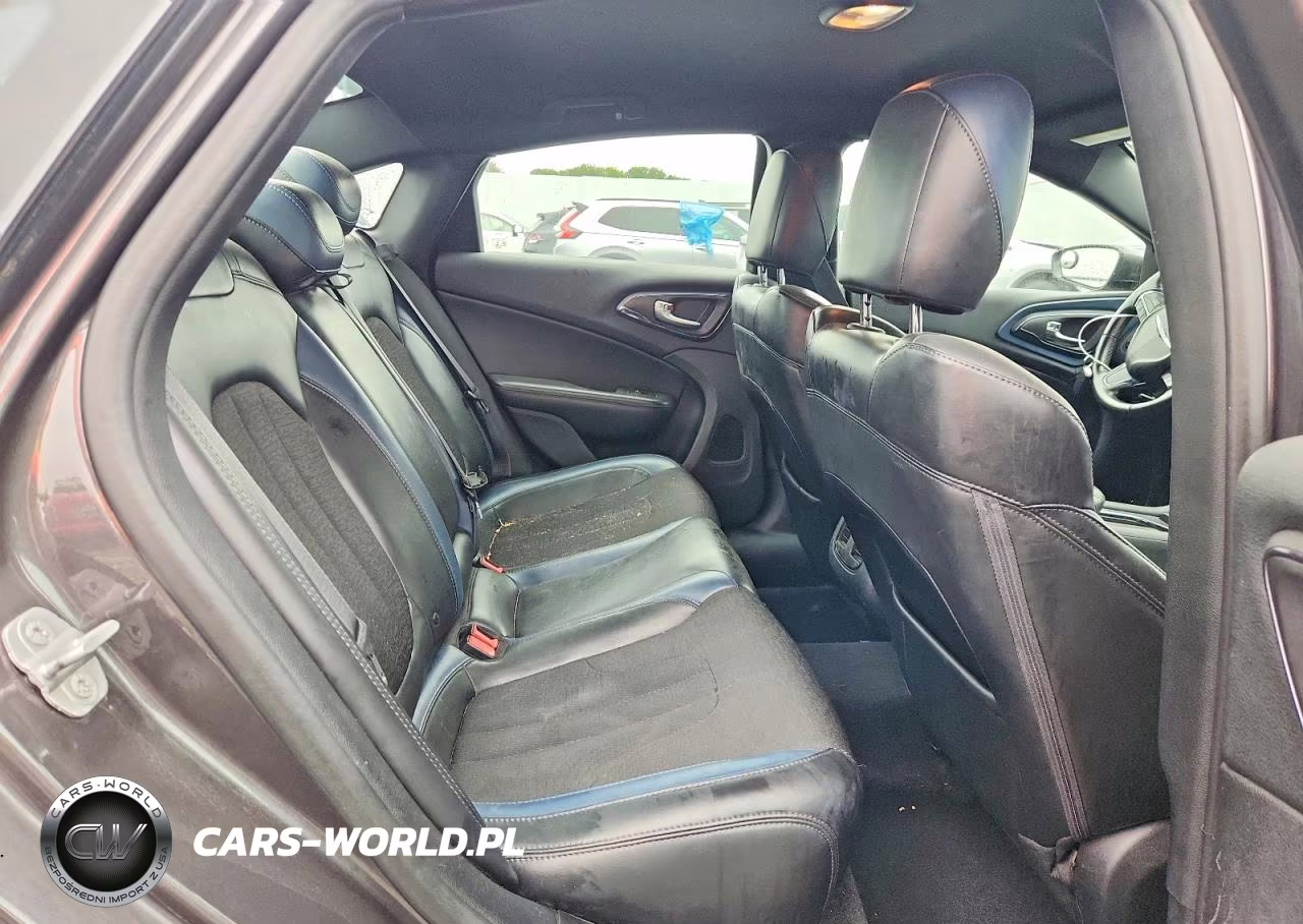 2015 Chrysler 200 S VIN:1C3CCCBG6FN522356 - 10