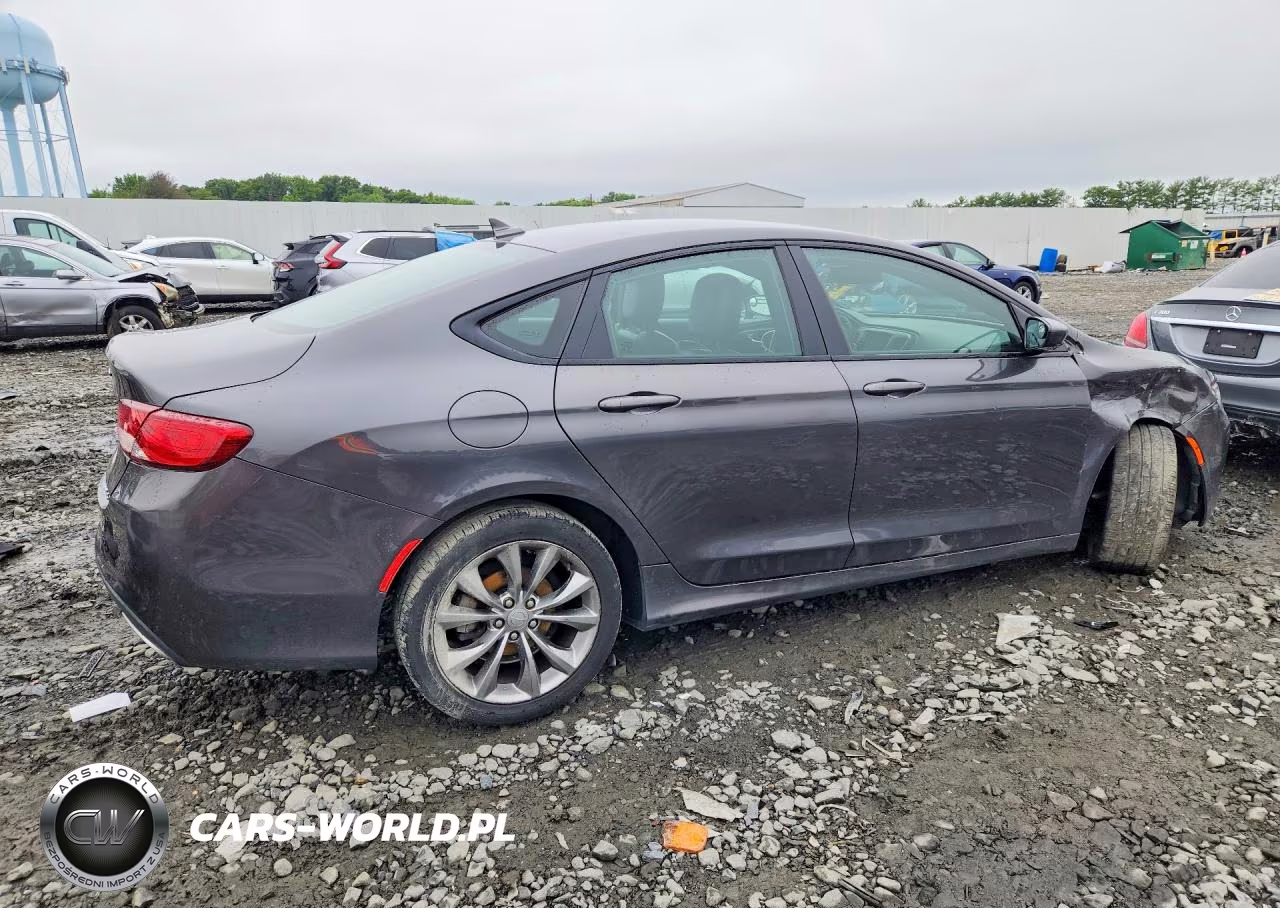 2015 Chrysler 200 S VIN:1C3CCCBG6FN522356 - 3