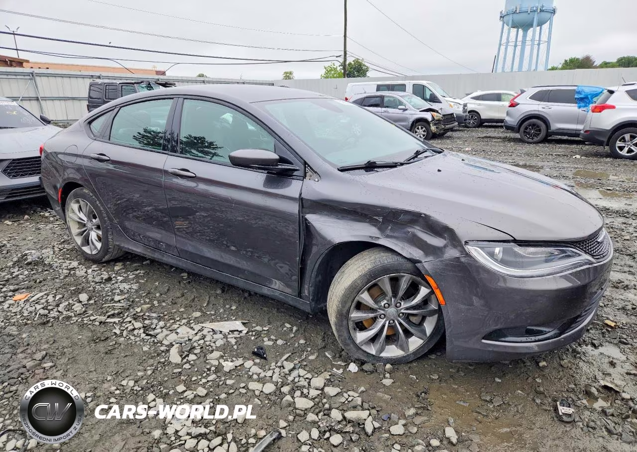 2015 Chrysler 200 S VIN:1C3CCCBG6FN522356 - 4