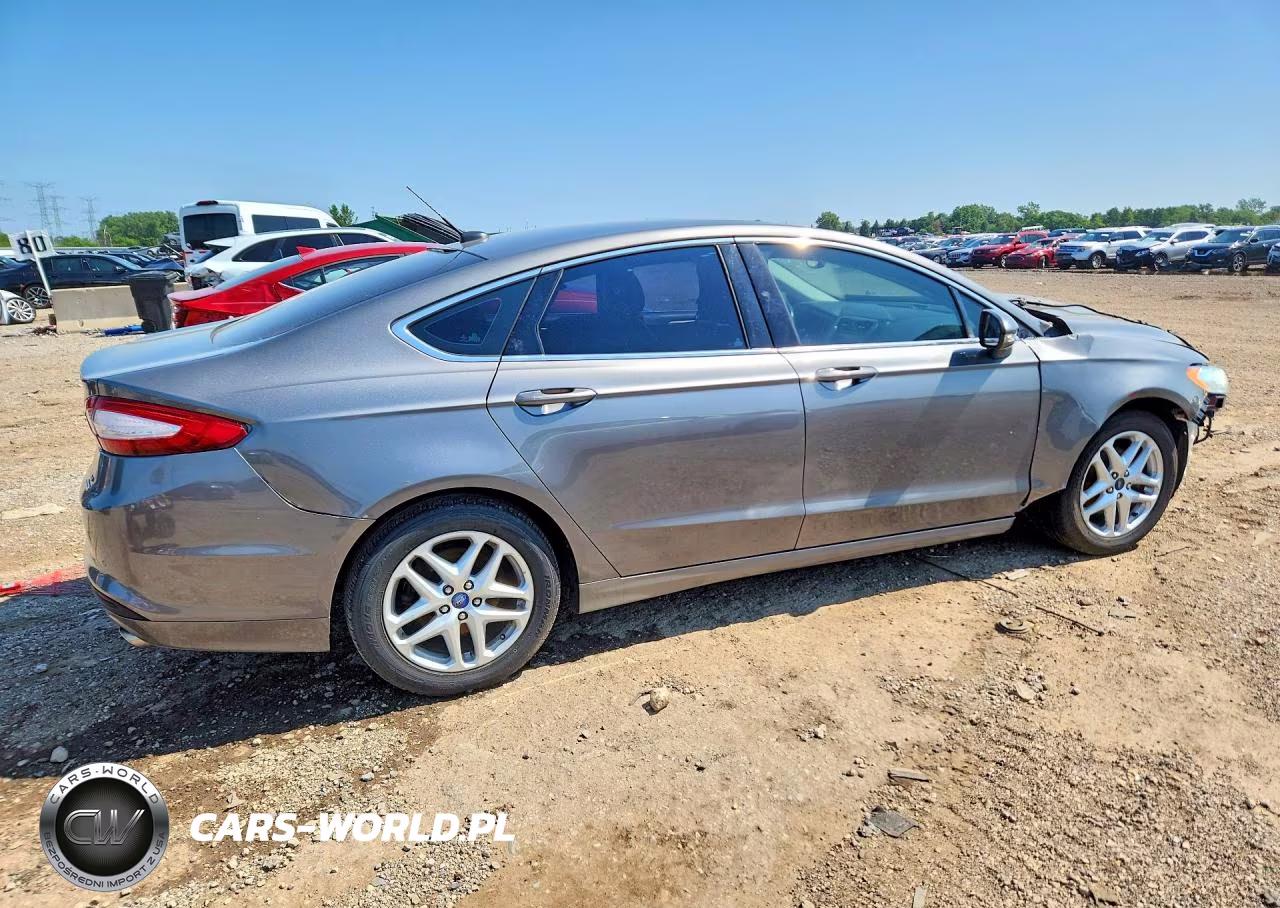 2013 Ford Fusion Se VIN:3FA6P0HR2DR377630 - 3