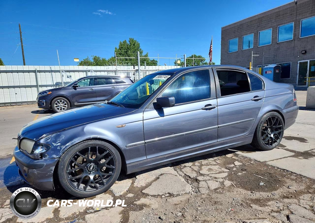 2002 BMW 325 Xi