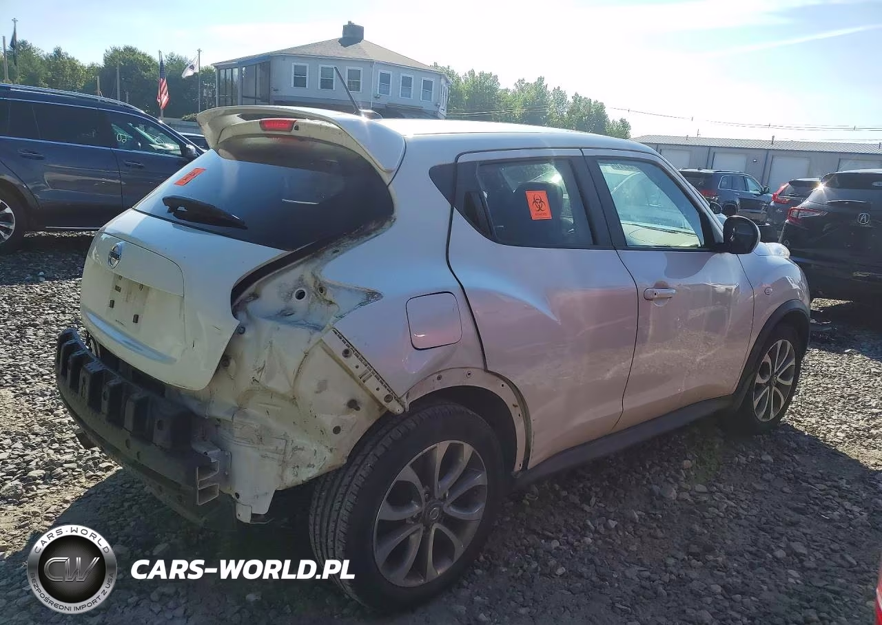 2011 Nissan Juke S VIN:JN8AF5MV8BT026115 - 3