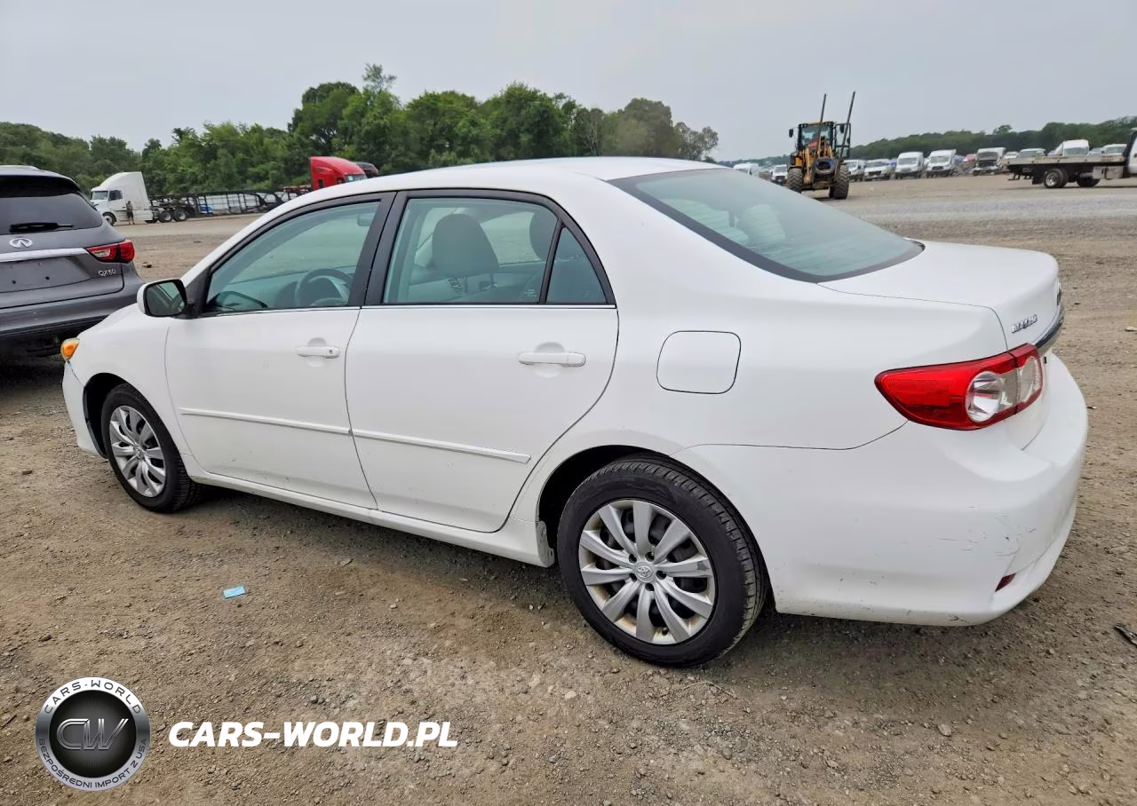 2013 Toyota Corolla Le VIN:2T1BU4EE5DC104715 - 2