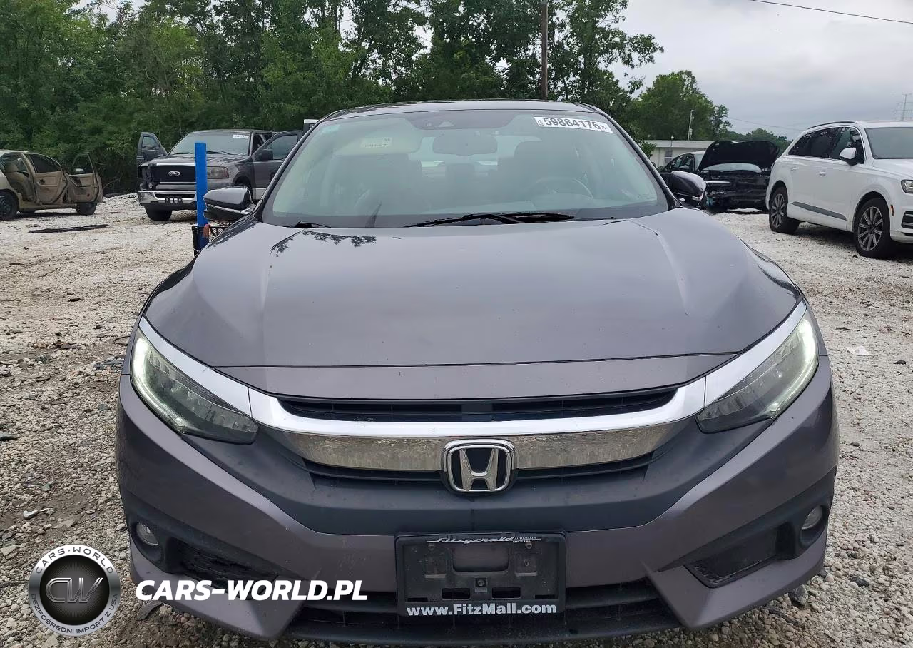 2016 Honda Civic Touring VIN:19XFC1F90GE035989 - 5