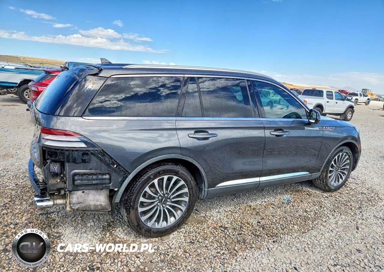 2020 Lincoln Aviator Reserve VIN:5LM5J7WC1LGL04052 - 3