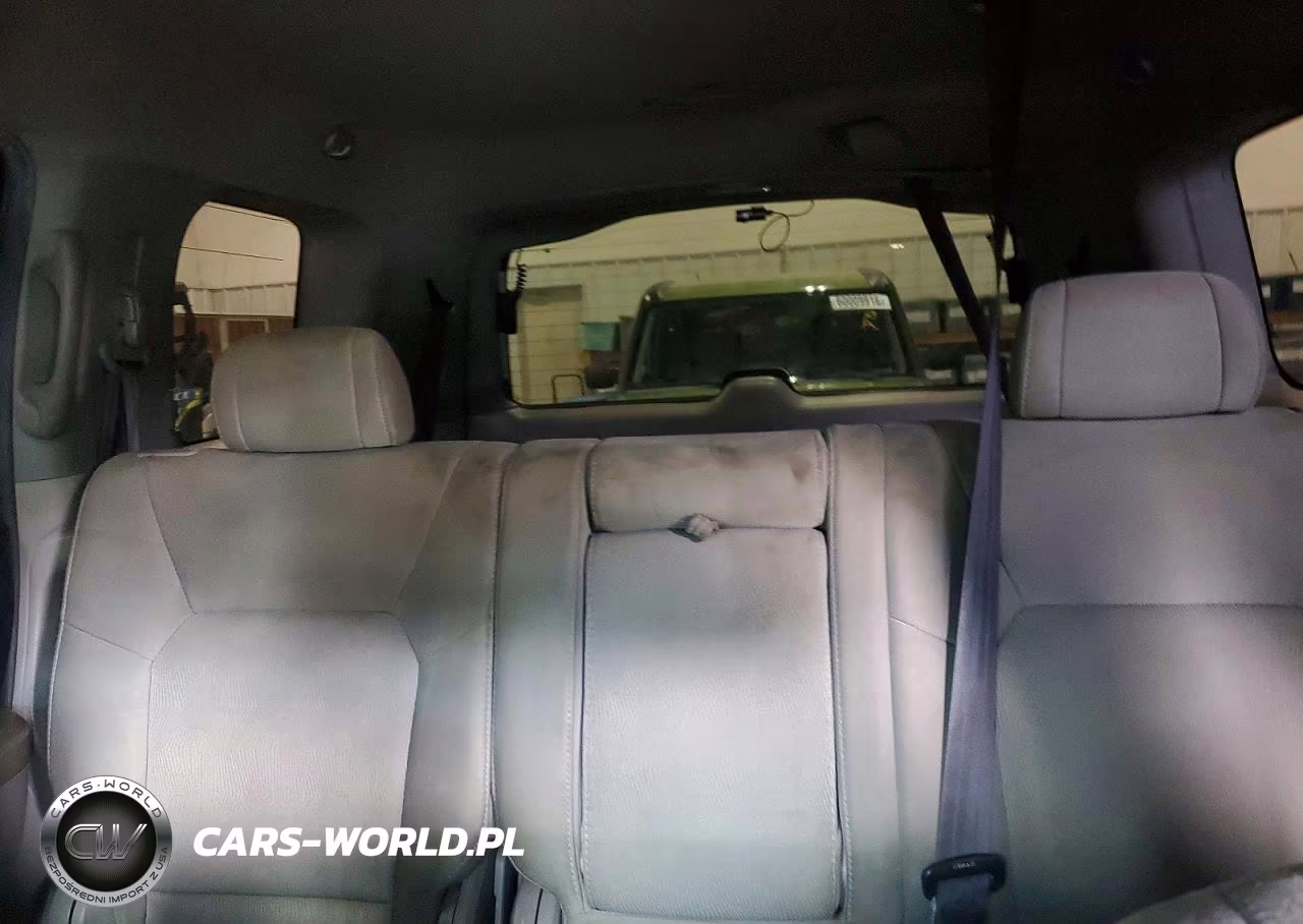 2011 Honda Pilot Lx VIN:5FNYF4H26BB090354 - 10