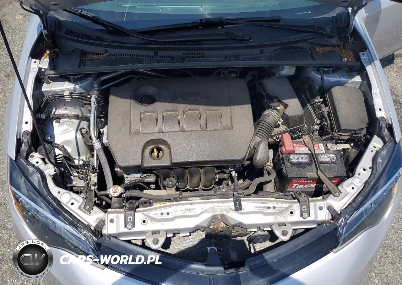 2018 Toyota Corolla Le VIN:2T1BURHE1JC073113 - 11