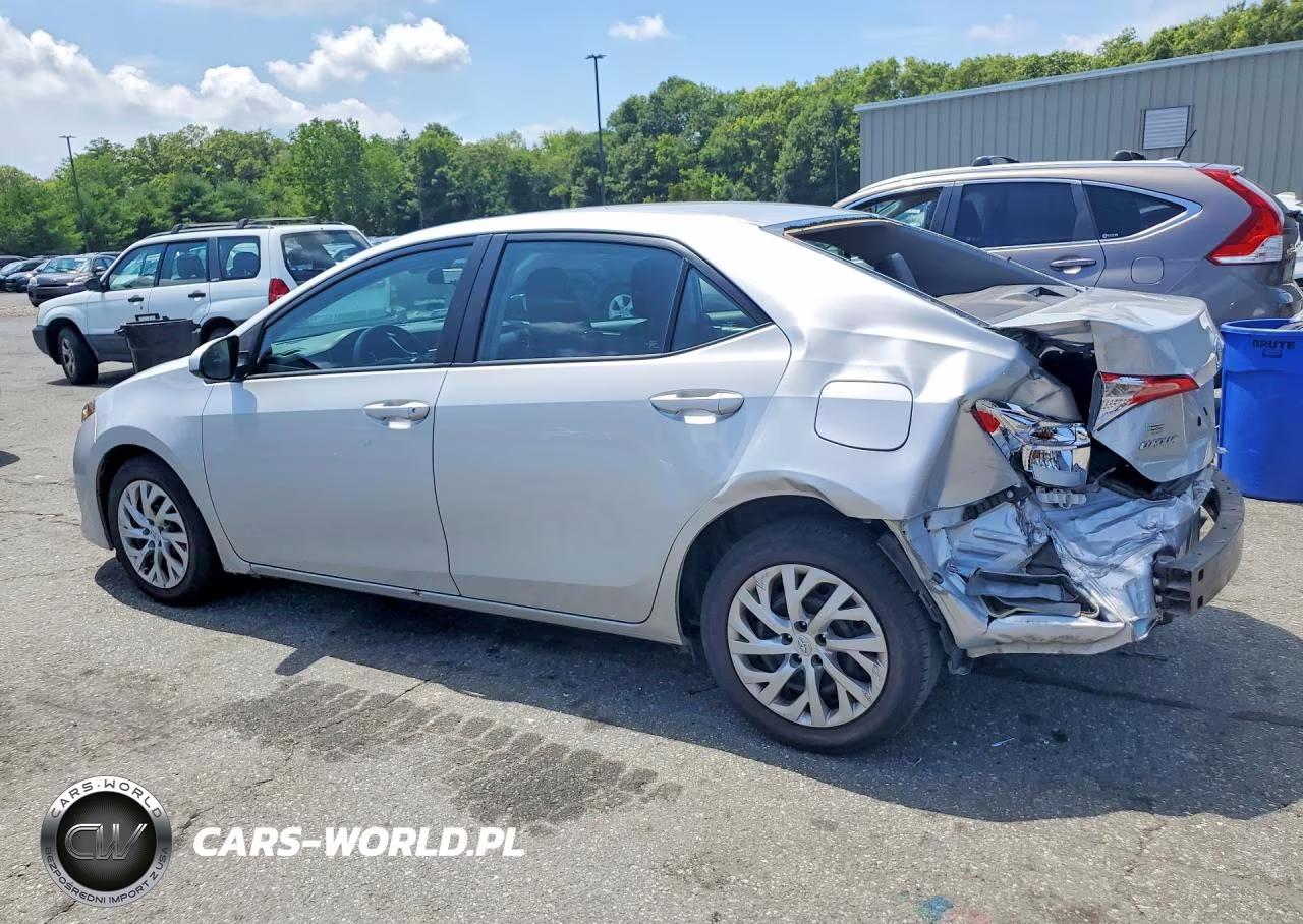 2018 Toyota Corolla Le VIN:2T1BURHE1JC073113 - 2
