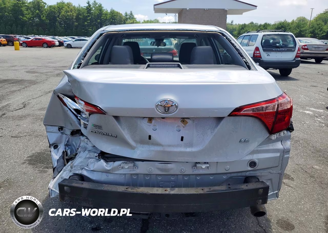 2018 Toyota Corolla Le VIN:2T1BURHE1JC073113 - 6
