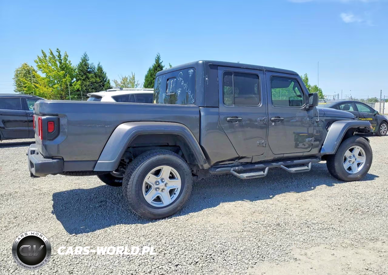 2020 Jeep Gladiator Sport VIN:1C6HJTAG8LL208070 - 3