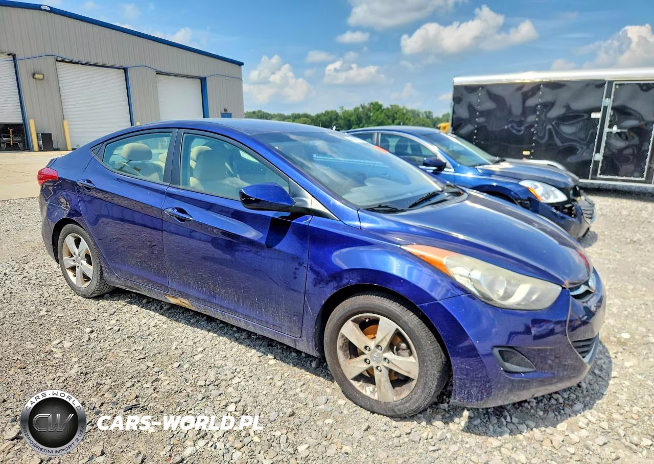 2013 Hyundai Elantra Gls VIN:5NPDH4AE2DH370290 - 4