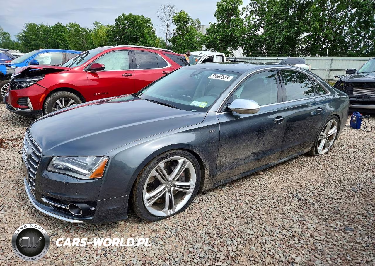 2013 Audi S8 Quattro