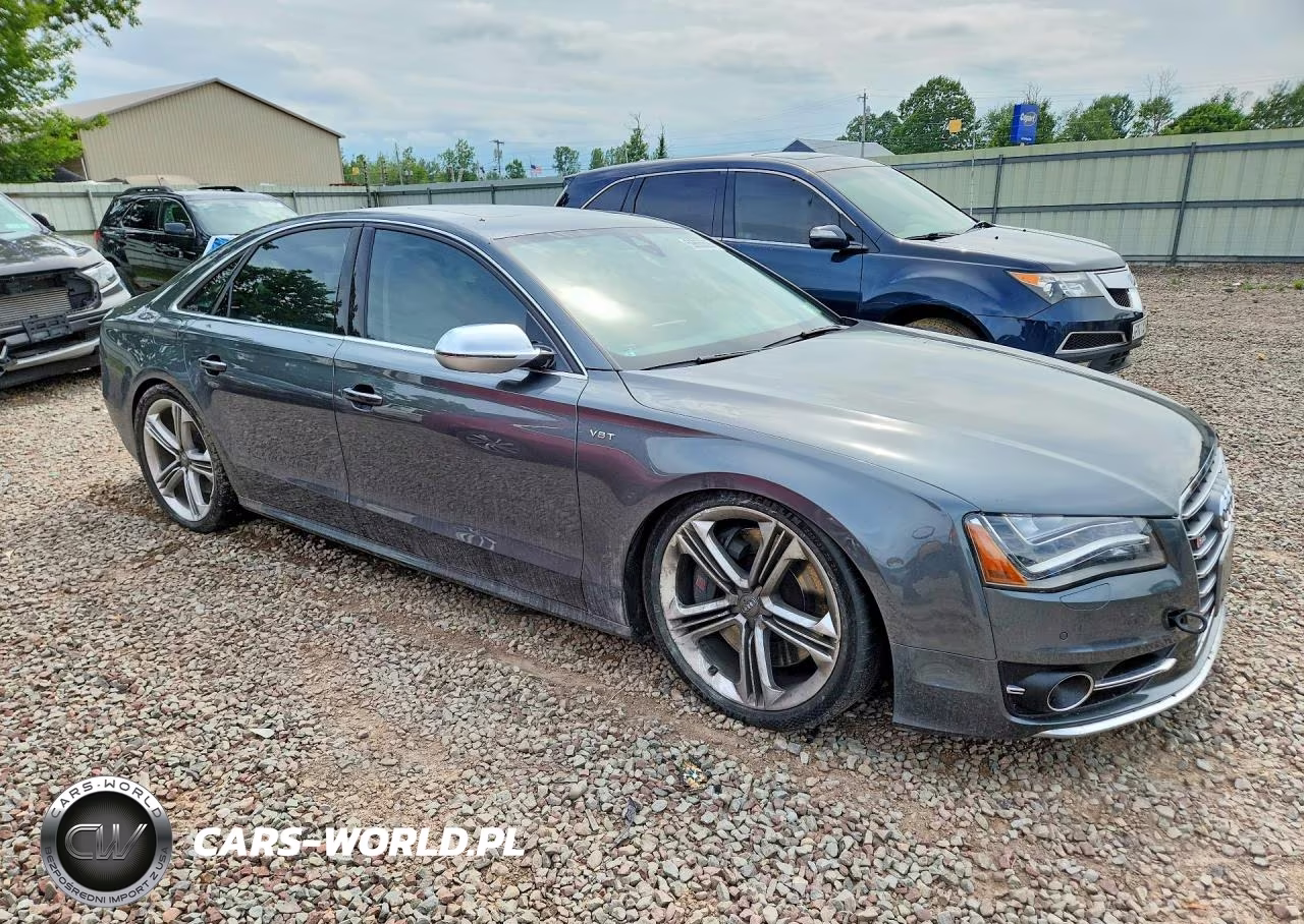 2013 Audi S8 Quattro VIN:WAUD2AFD4DN022682 - 4