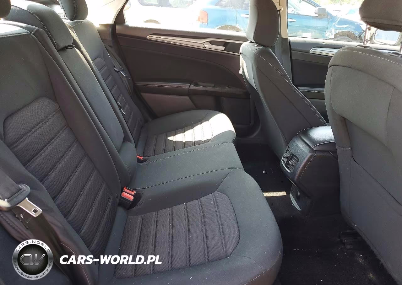 2020 Ford Fusion Se VIN:3FA6P0T99LR198443 - 10