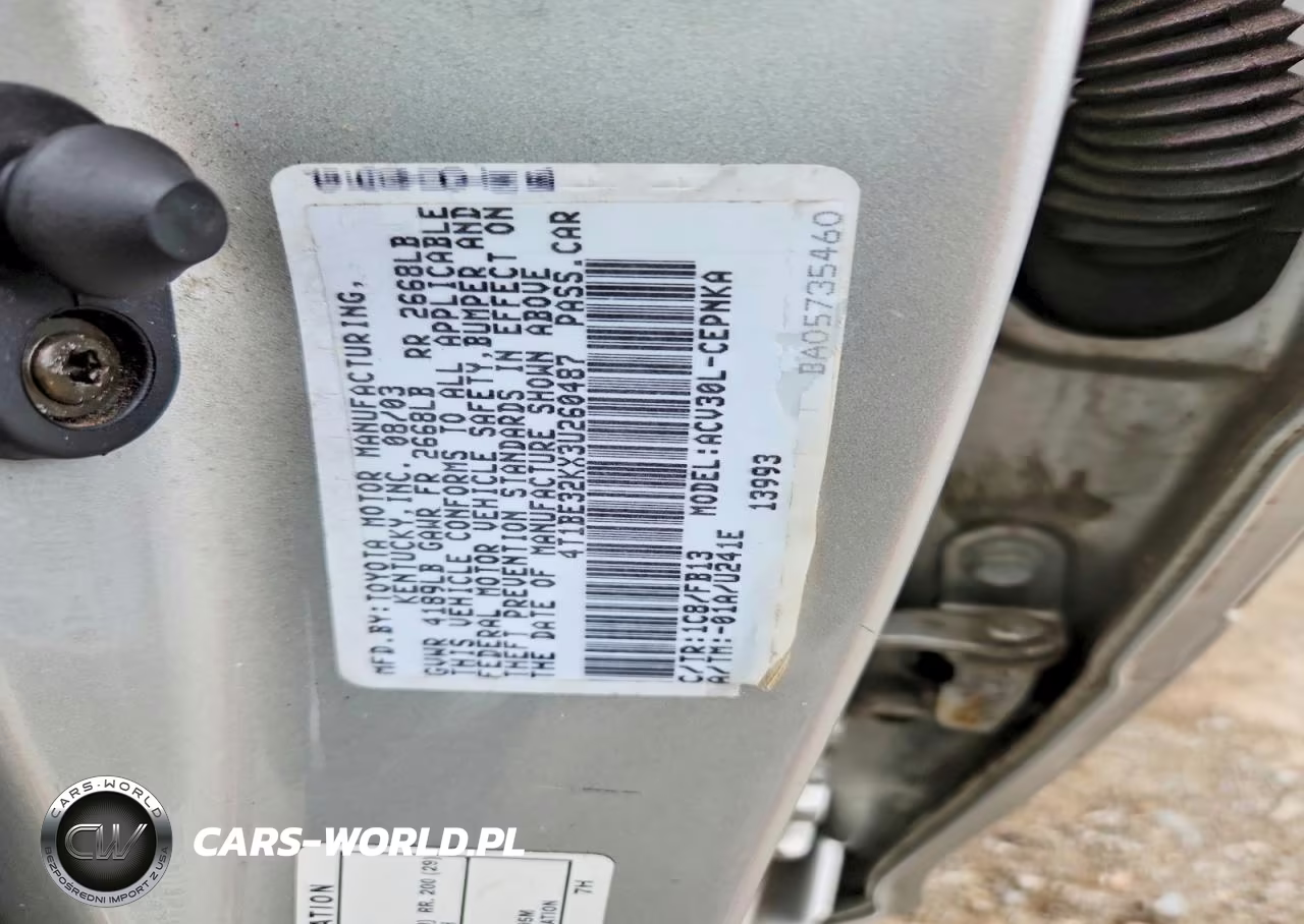 2003 Toyota Camry Le VIN:4T1BE32KX3U260487 - 12
