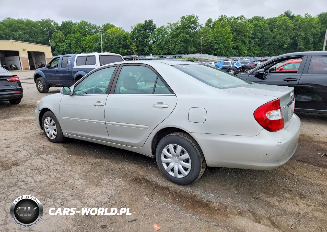2003 Toyota Camry Le VIN:4T1BE32KX3U260487 - 2
