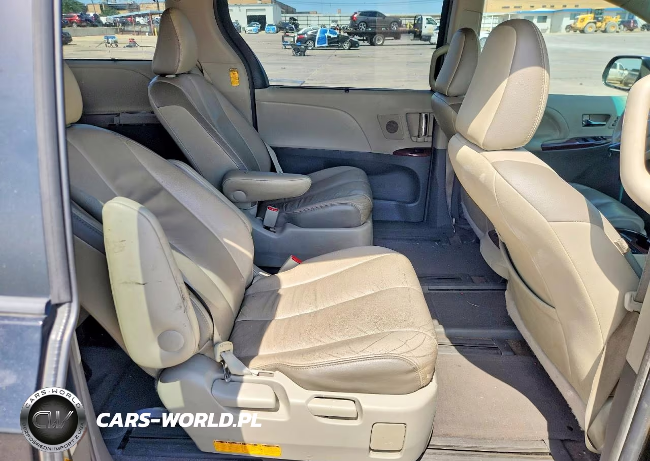 2014 Toyota Sienna Limited 7-Passenger VIN:5TDYK3DC3ES526243 - 11