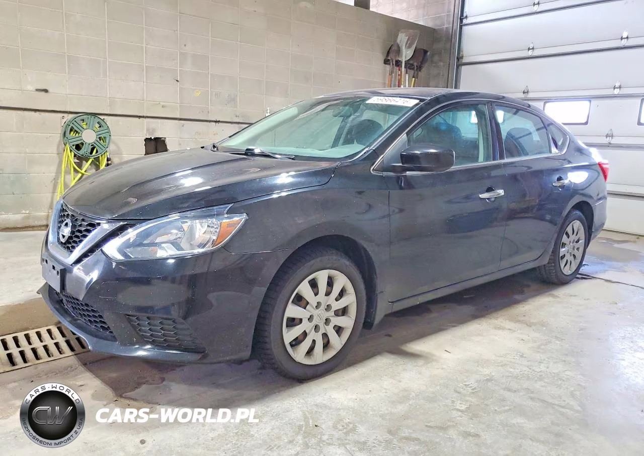 2017 Nissan Sentra S – zdjęcie 1 z 12