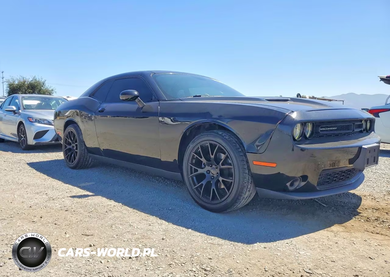 2015 Dodge Challenger Sxt VIN:2C3CDZAG4FH900930 - 4