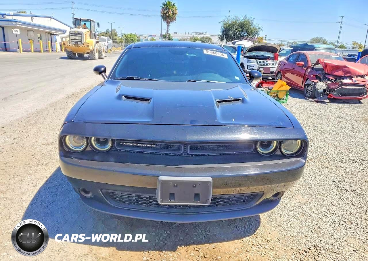 2015 Dodge Challenger Sxt VIN:2C3CDZAG4FH900930 - 5