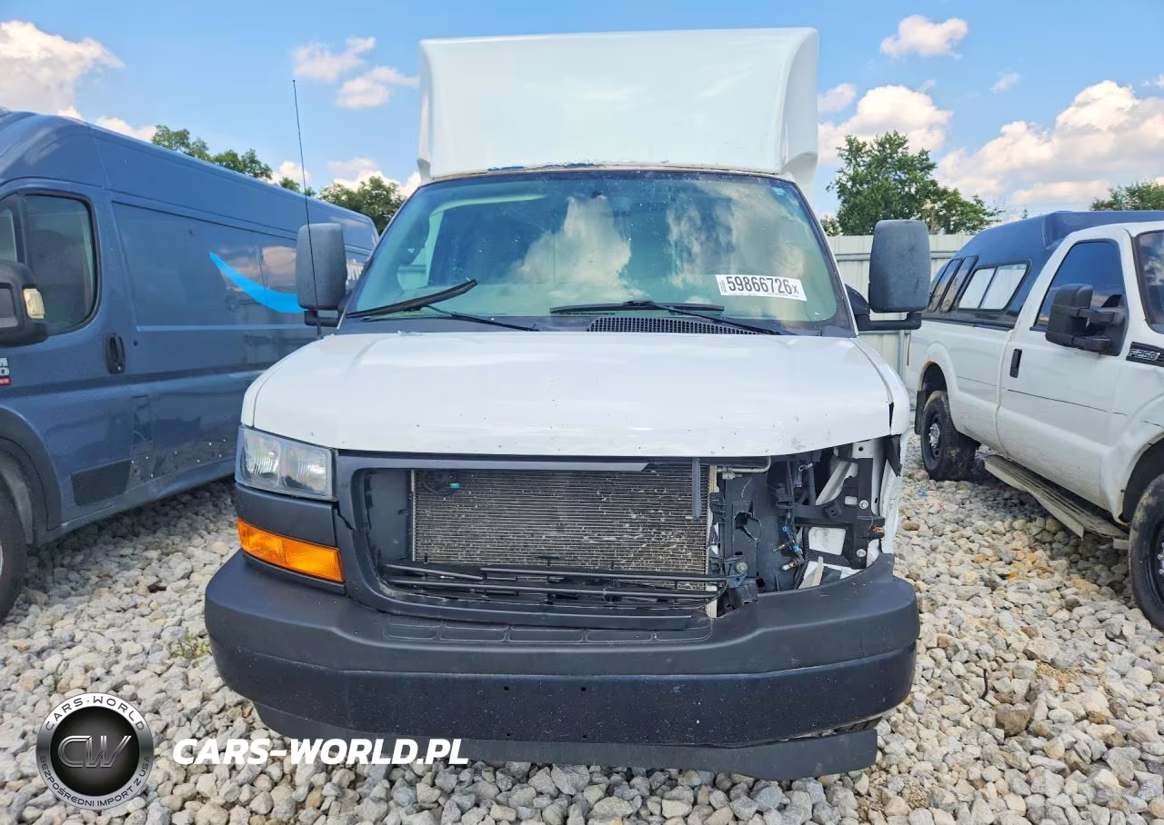 2021 GMC Savana Cutaway G3500 VIN:7GZ07RF71MN002307 - 5