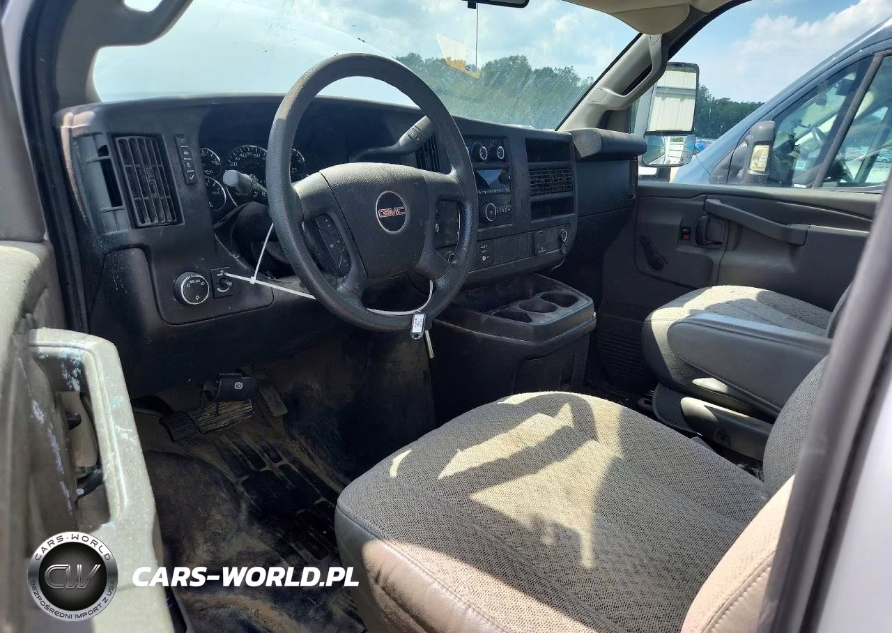 2021 GMC Savana Cutaway G3500 VIN:7GZ07RF71MN002307 - 8