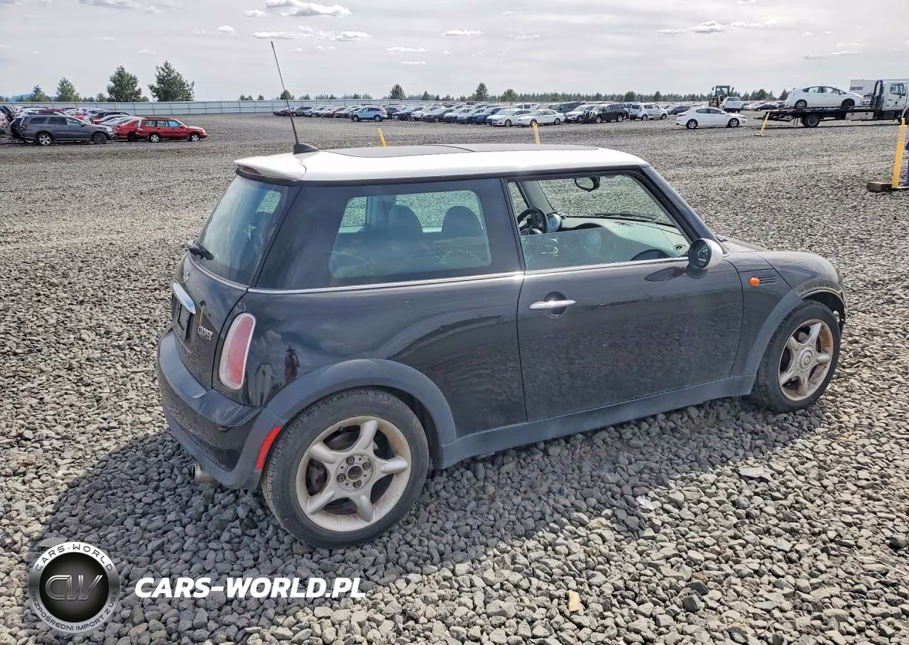 2005 Mini Cooper VIN:WMWRC33435TJ66711 - 3