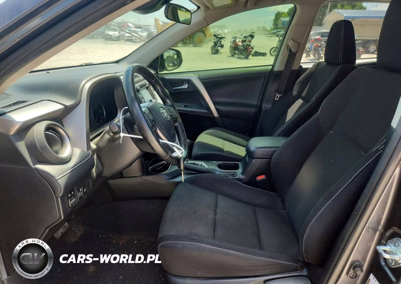 2017 Toyota Rav4 Xle VIN:JTMWFREV4HJ711479 - 7