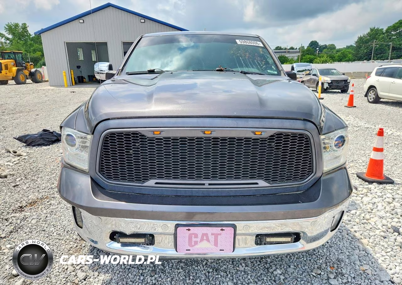 2016 Ram 1500 Laramie VIN:1C6RR7NMXGS186492 - 5