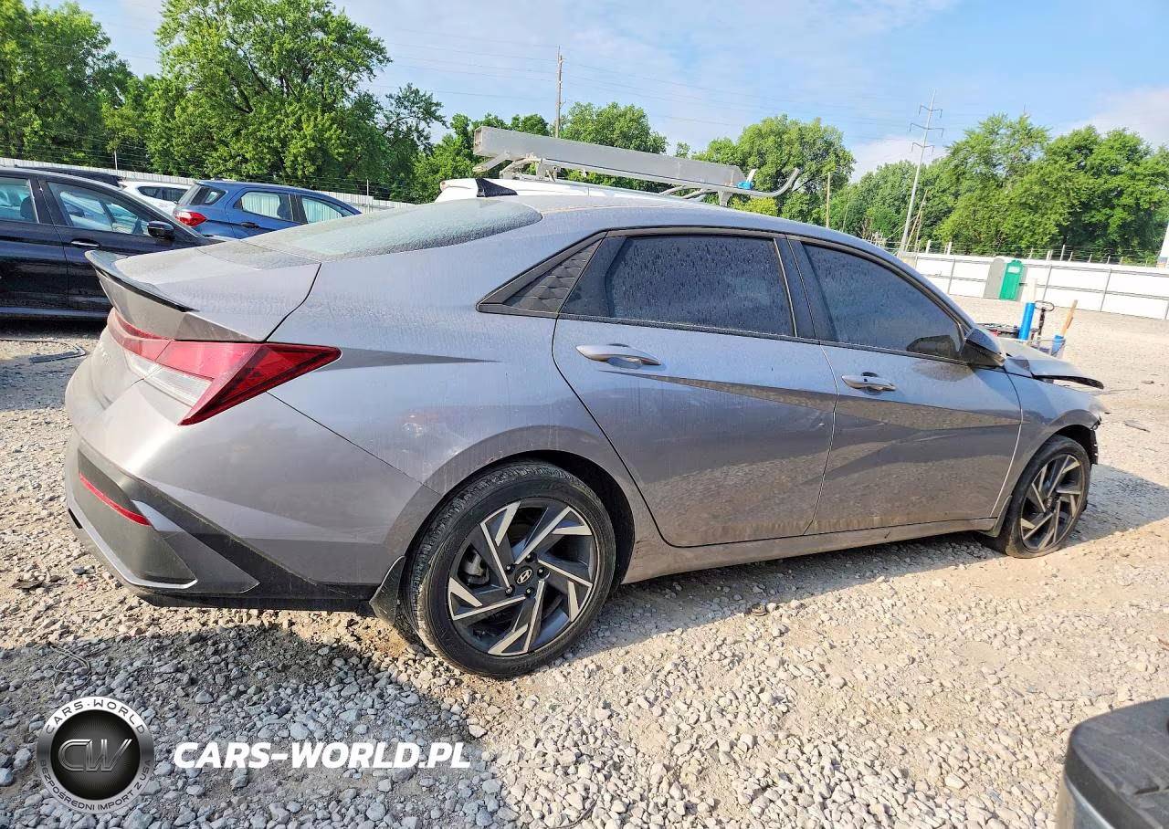 2025 Hyundai Elantra Sel Sport VIN:KMHLM4DG3SU000761 - 3