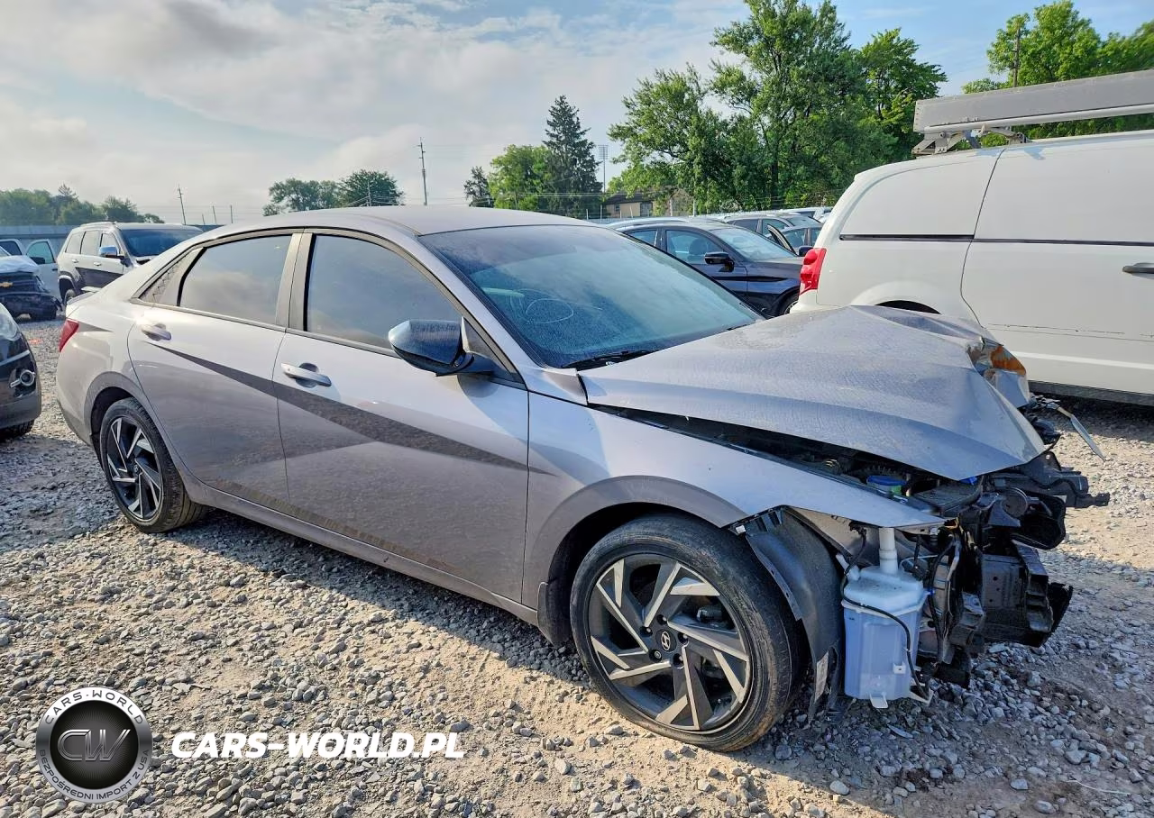 2025 Hyundai Elantra Sel Sport VIN:KMHLM4DG3SU000761 - 4