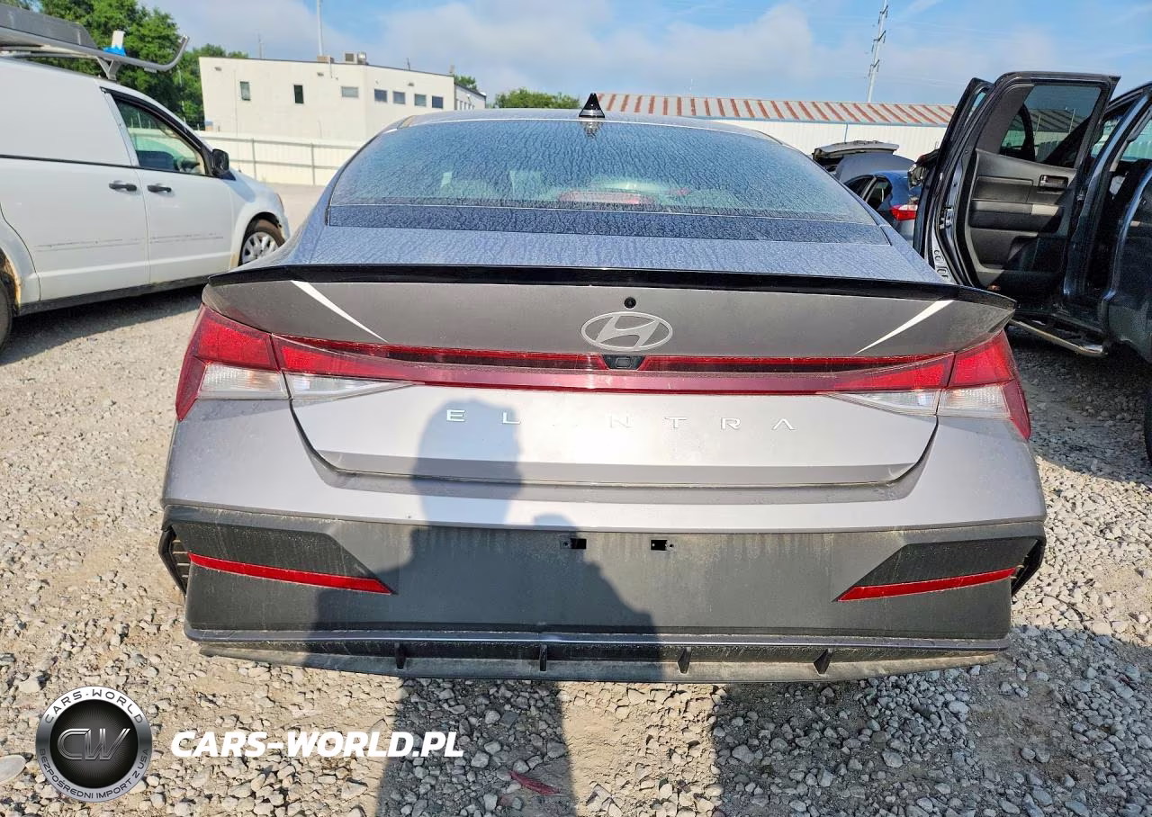 2025 Hyundai Elantra Sel Sport VIN:KMHLM4DG3SU000761 - 6