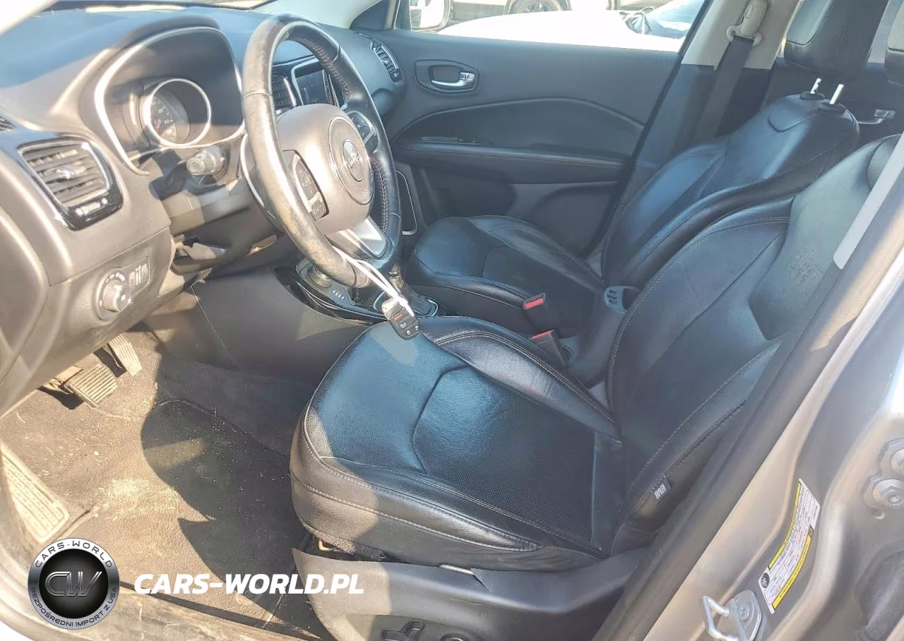 2018 Jeep Compass Limited VIN:3C4NJDCBXJT342700 - 7