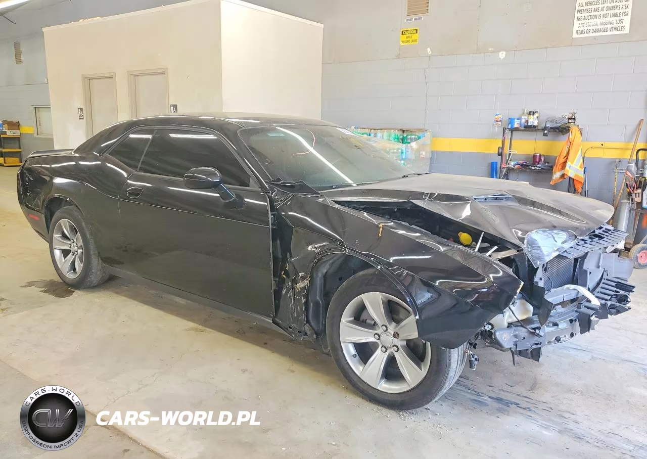 2018 Dodge Challenger Sxt VIN:2C3CDZAG8JH339205 - 4