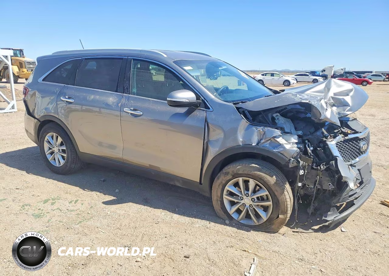 2017 Kia Sorento Lx VIN:5XYPG4A31HG217623 - 4