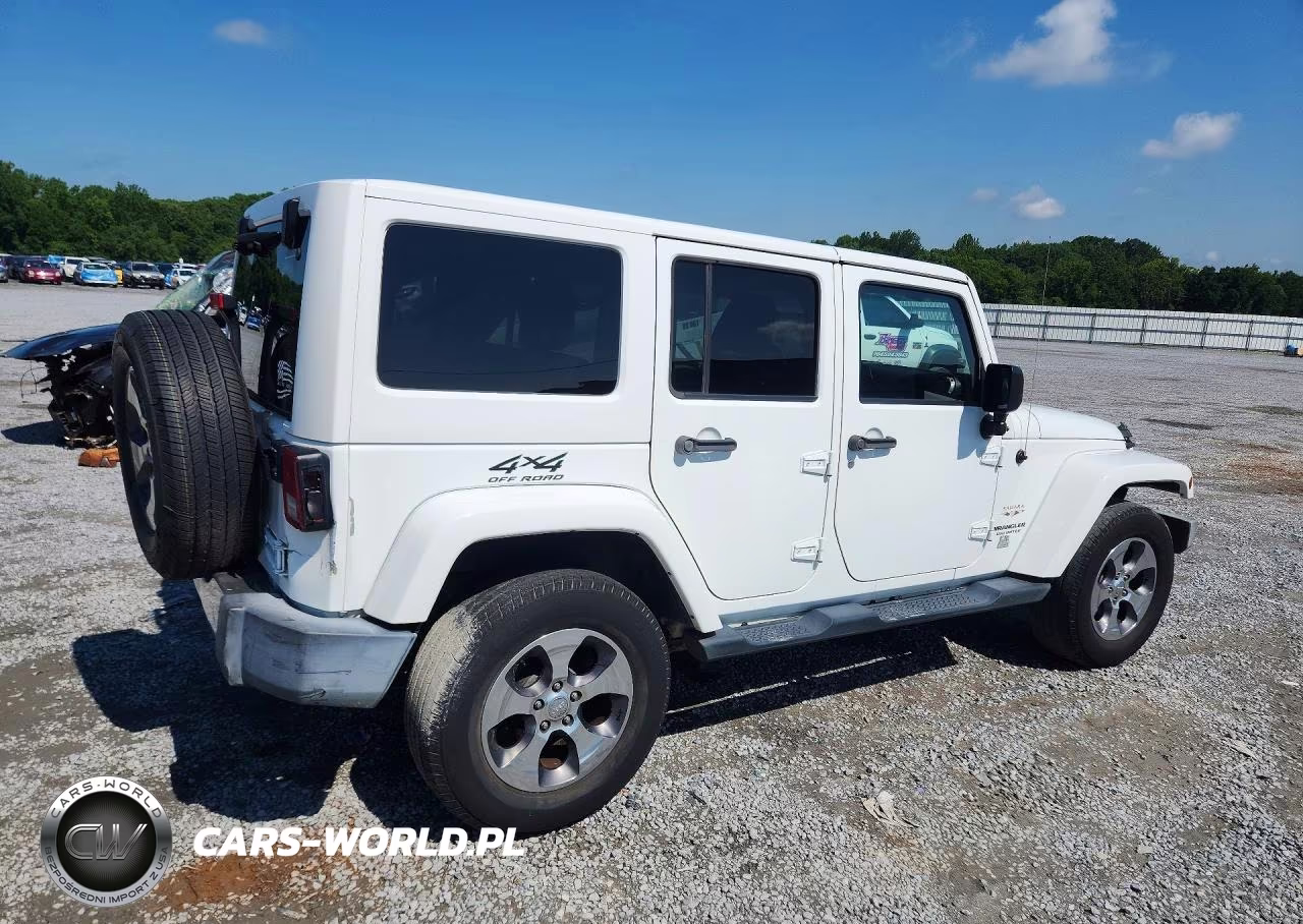 2017 Jeep Wrangler Unlimited Sahara VIN:1C4BJWEG7HL594174 - 3