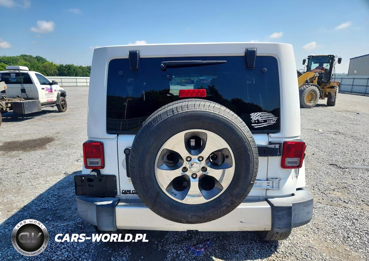 2017 Jeep Wrangler Unlimited Sahara VIN:1C4BJWEG7HL594174 - 6