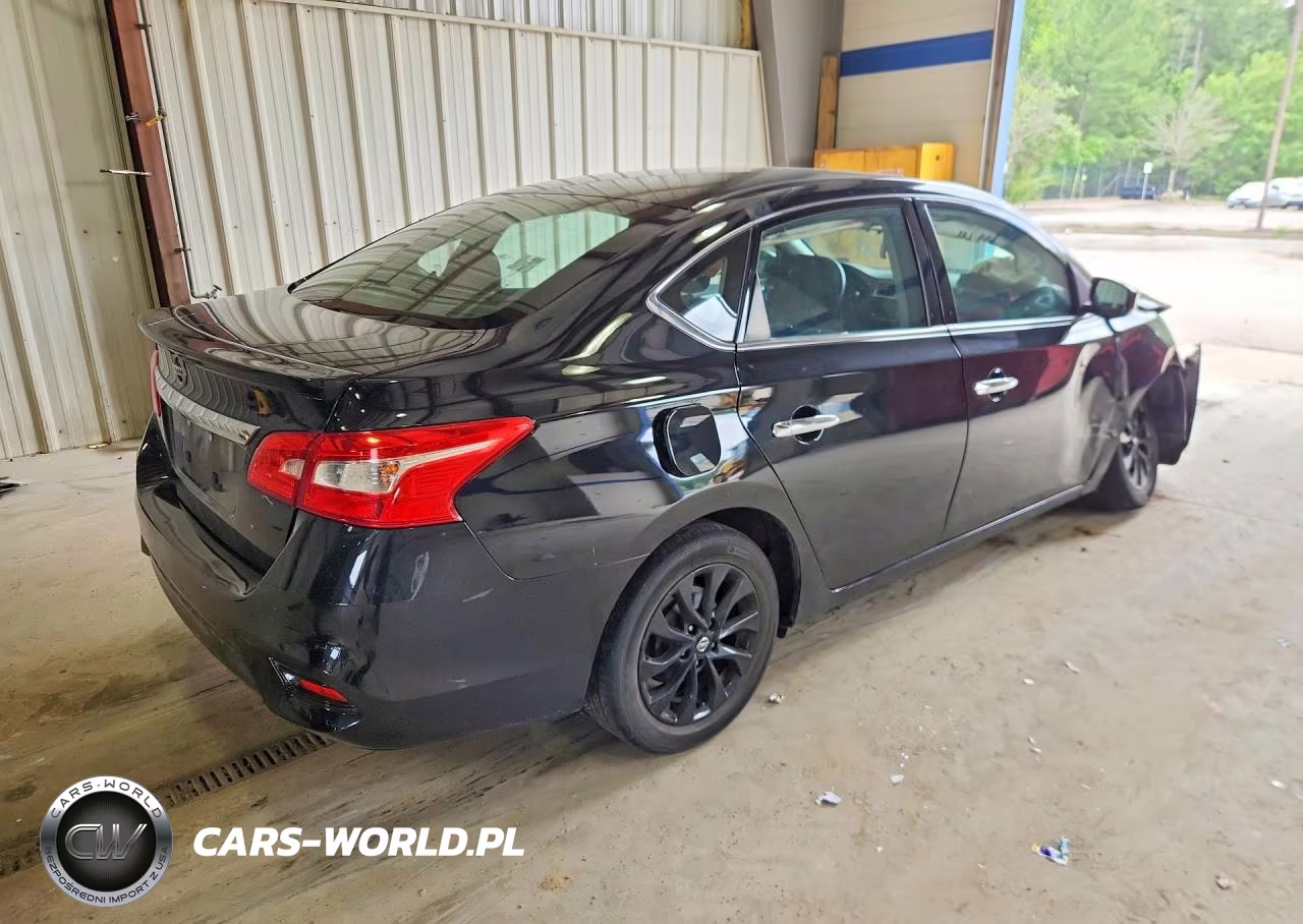 2018 Nissan Sentra S VIN:3N1AB7AP2JY275351 - 3
