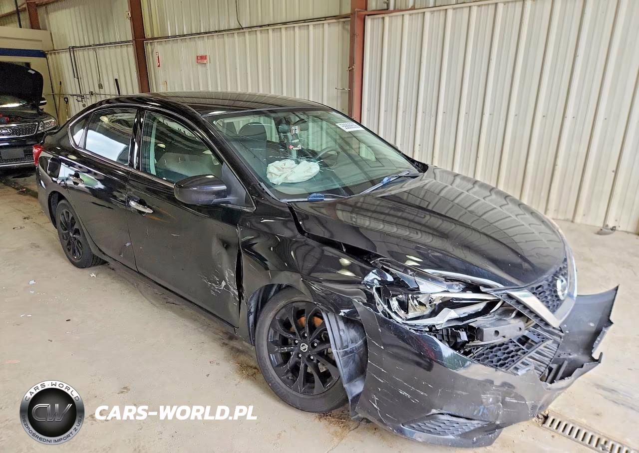 2018 Nissan Sentra S VIN:3N1AB7AP2JY275351 - 4