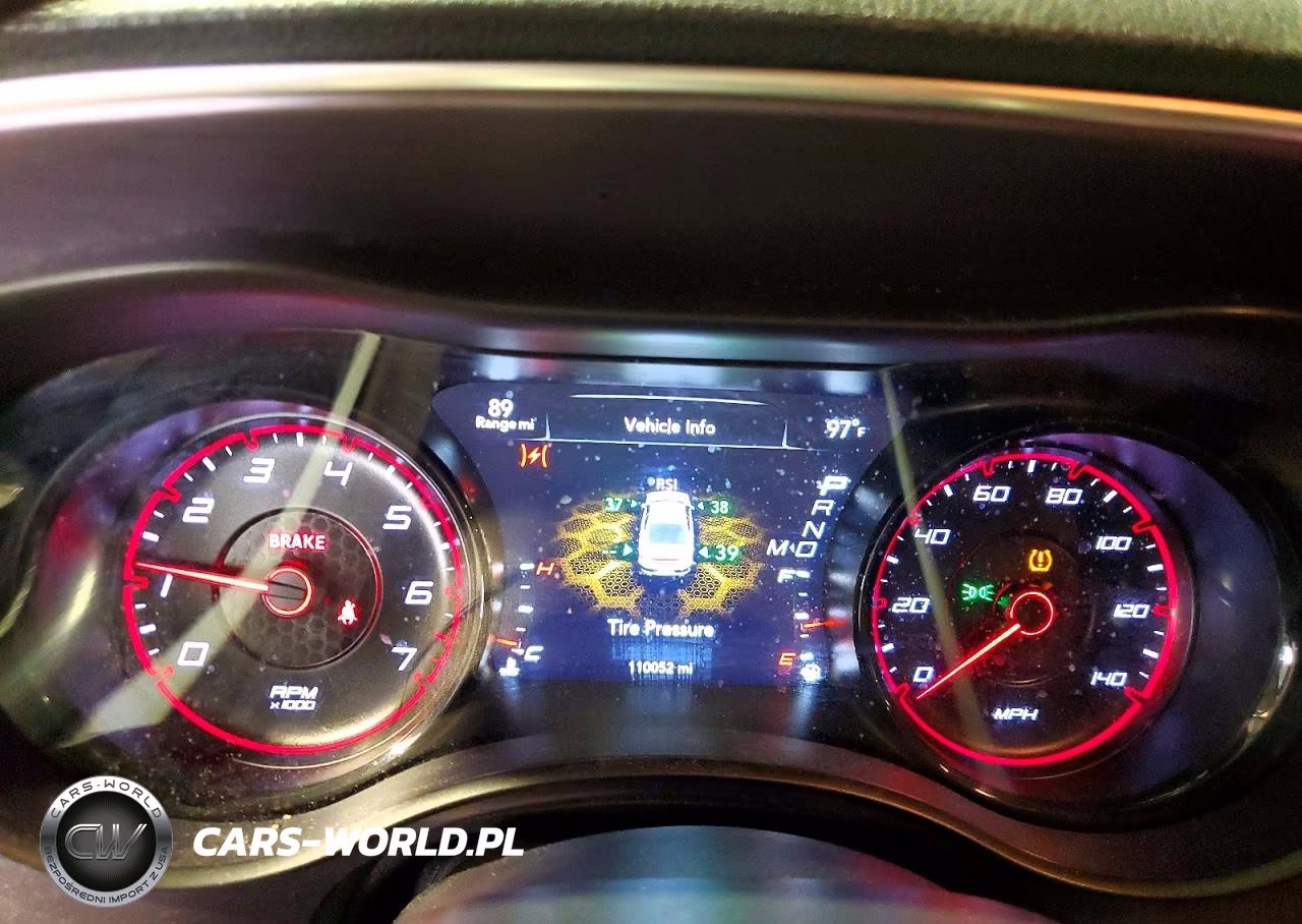 2018 Dodge Charger Sxt VIN:2C3CDXBG4JH206766 - 9