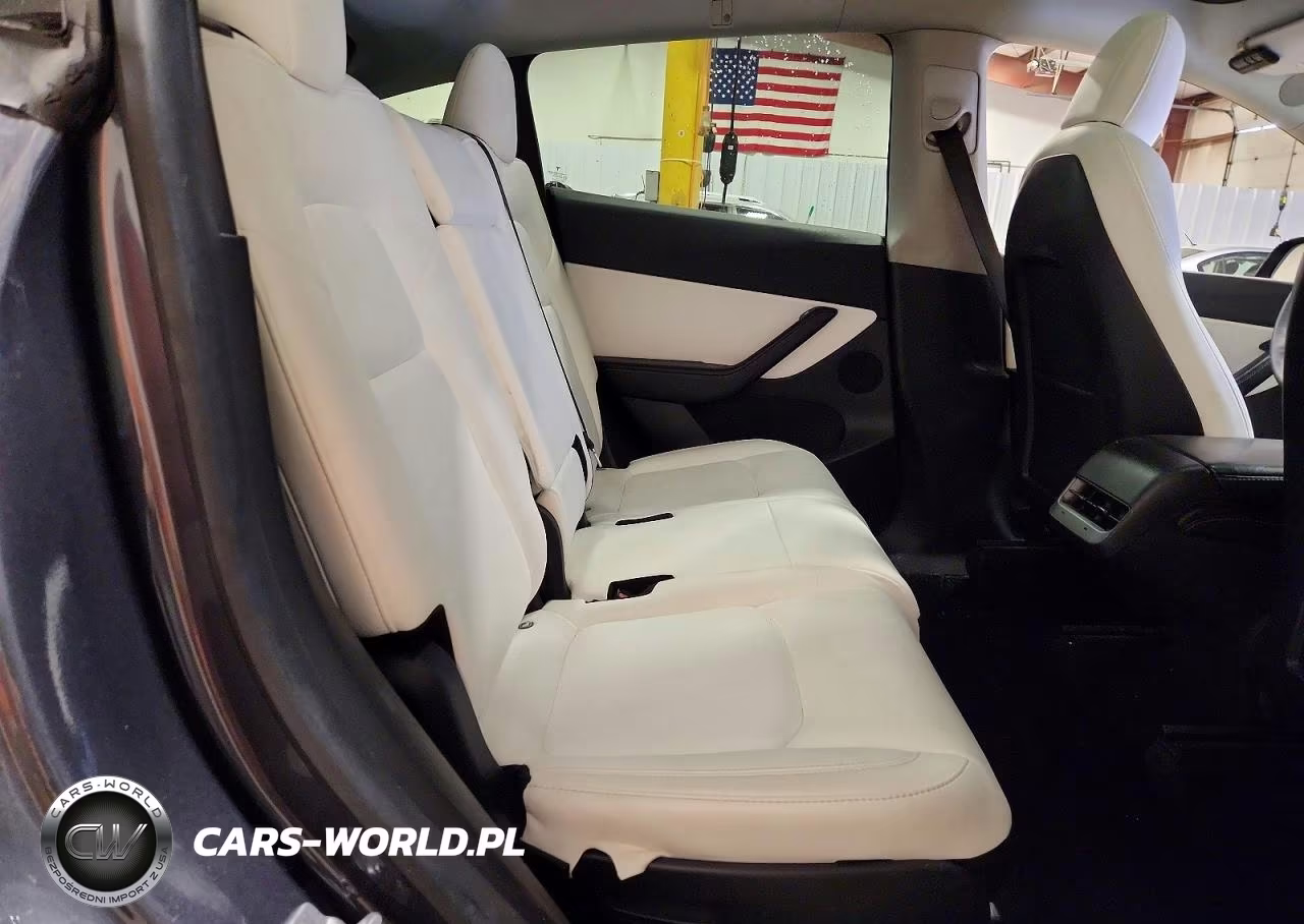 2021 Tesla Model Y VIN:5YJYGAEE4MF193219 - 11