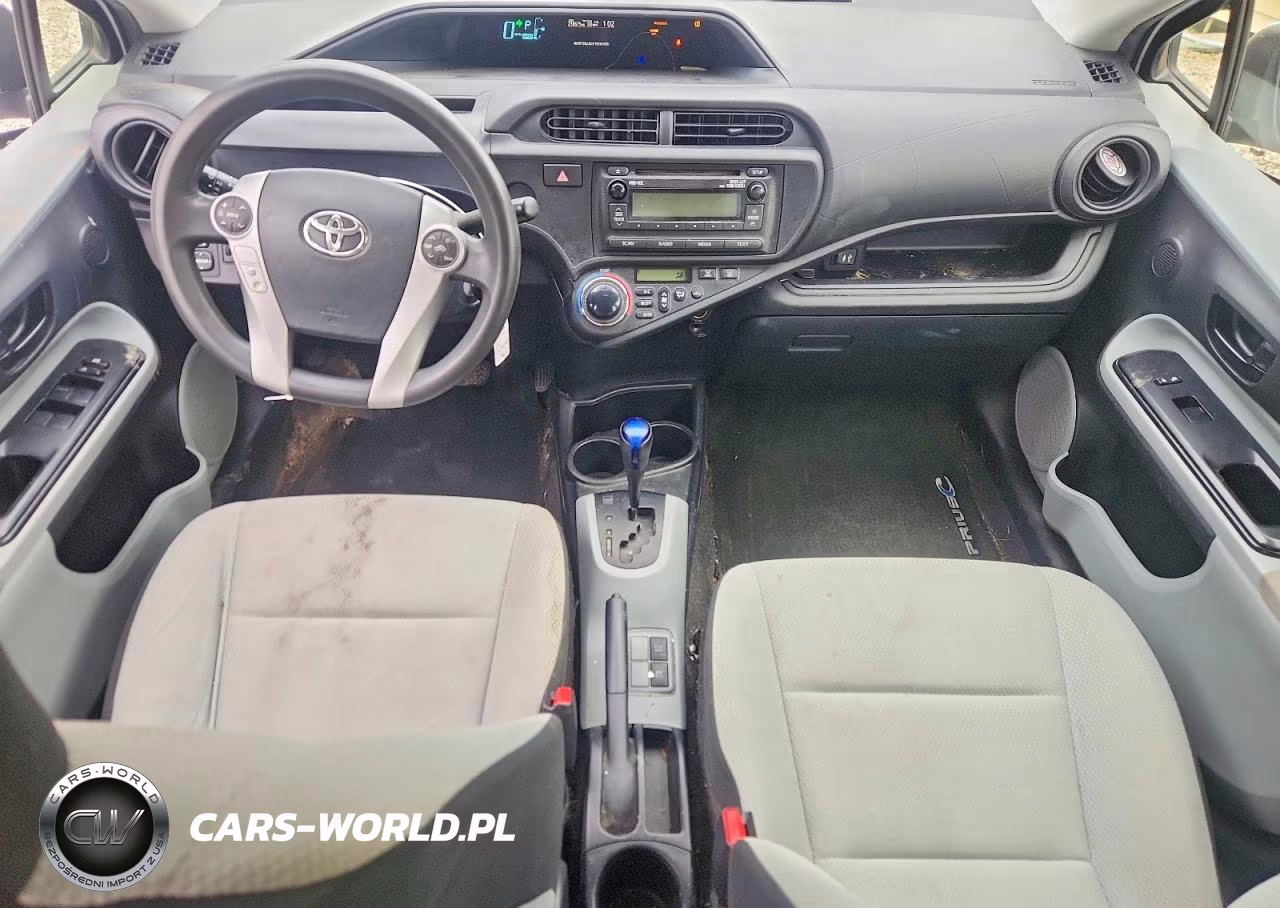 2014 Toyota Prius C One VIN:JTDKDTB33E1562465 - 8