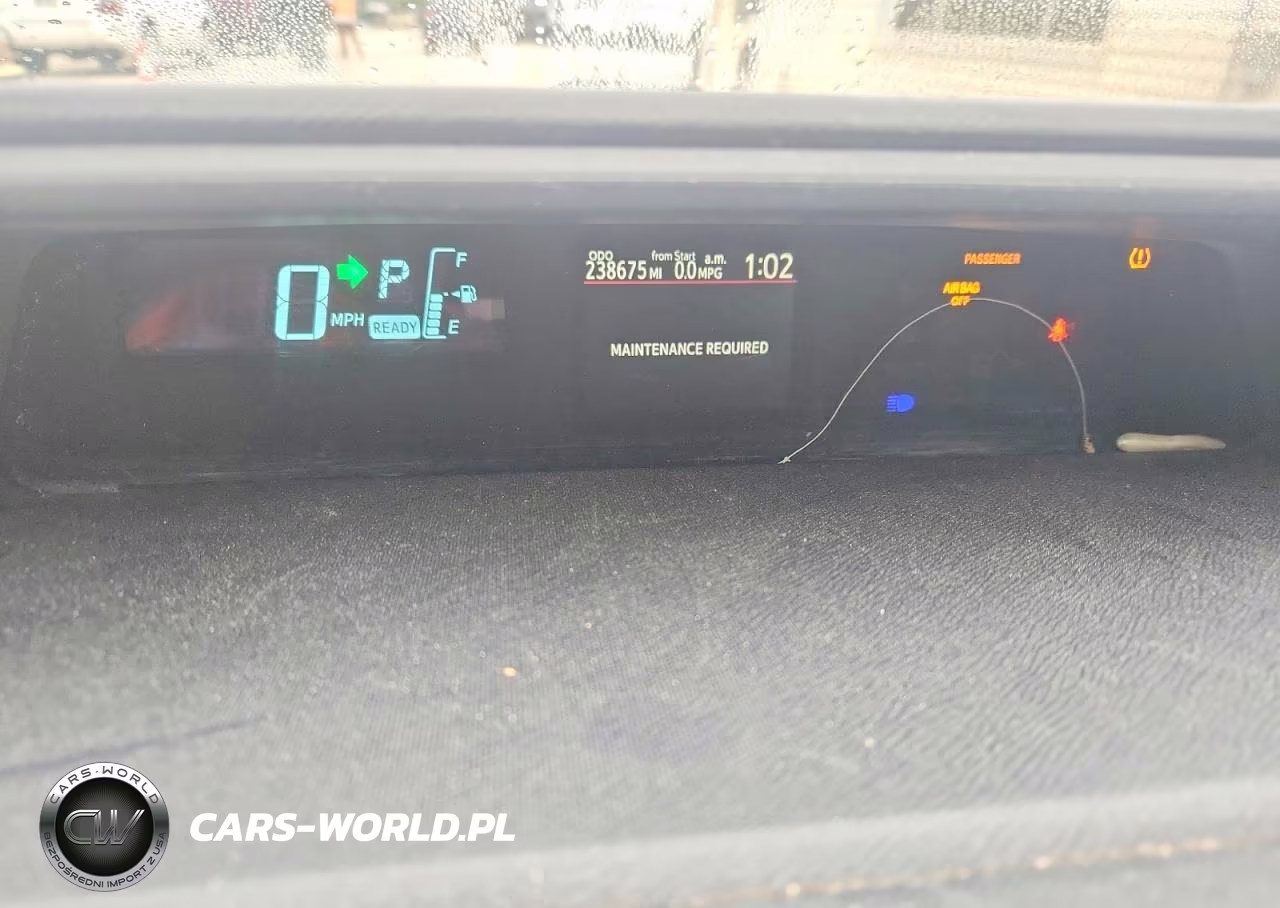 2014 Toyota Prius C One VIN:JTDKDTB33E1562465 - 9